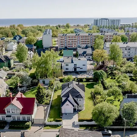 Vila Luxury In Paernu, Walking Distance From The And Centre