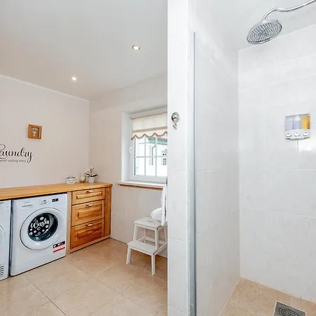 Luxury In Paernu, Walking Distance From The And Centre Parnu