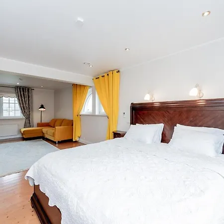 Luxury In Paernu, Walking Distance From The And Centre Вилла