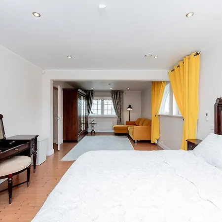 Luxury In Paernu, Walking Distance From The And Centre *