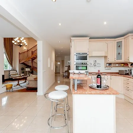 Luxury In Paernu, Walking Distance From The And Centre * Пярну