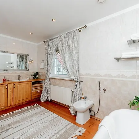 Luxury In Paernu, Walking Distance From The And Centre