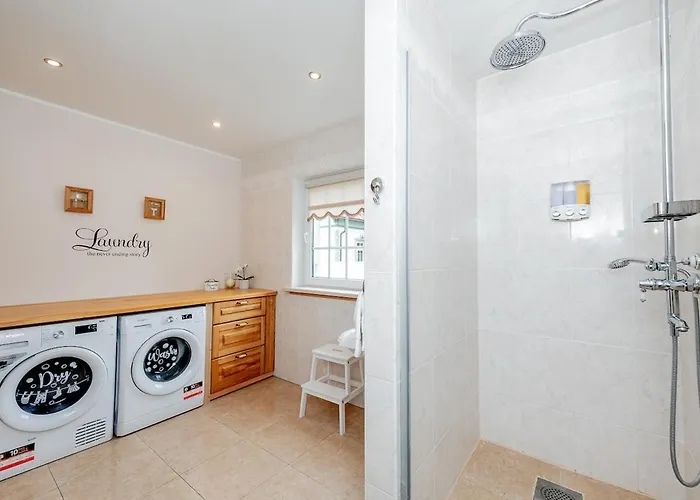 Luxury In Paernu, Walking Distance From The And Centre Parnawa