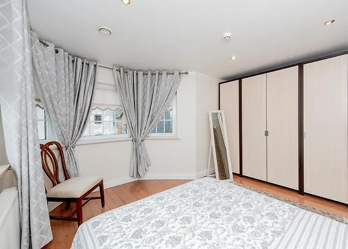 Luxury In Paernu, Walking Distance From The And Centre Willa