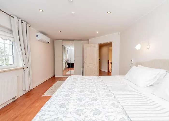 Luxury In Paernu, Walking Distance From The And Centre Willa *