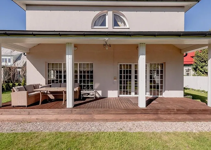 Luxury In Paernu, Walking Distance From The And Centre Willa