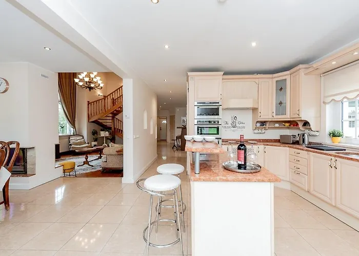 Luxury In Paernu, Walking Distance From The And Centre * Parnawa