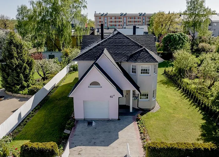 Luxury In Paernu, Walking Distance From The And Centre Willa *