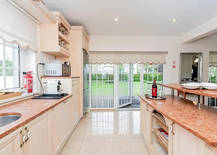 Willa Luxury In Paernu, Walking Distance From The And Centre *